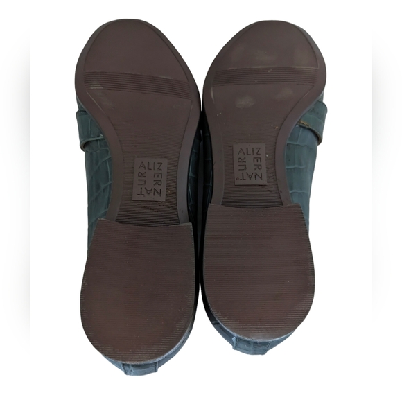 Naturalizer Janie Loafers Green Croc Embossed Leather Slip On Shoes Size 9 - Picture 7 of 8